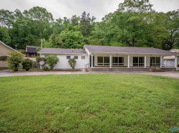 1921 Sunset Dr, Guntersville, AL 35976