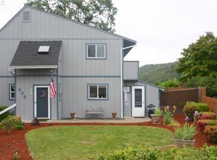 925 W Fromdahl Dr, Roseburg, OR 97471