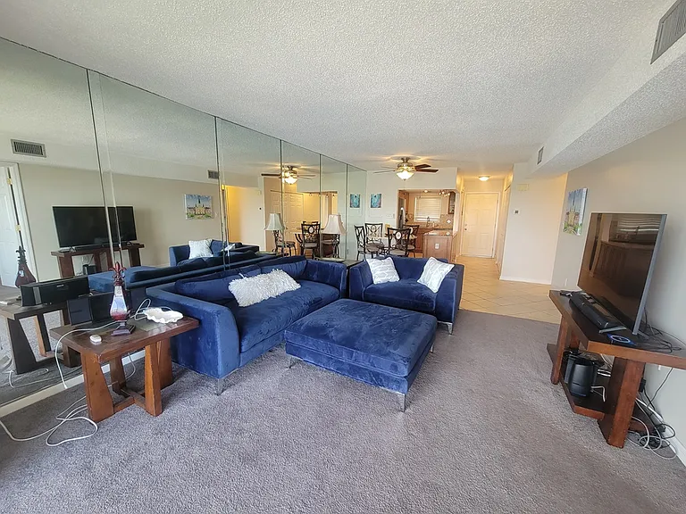 4939 Floramar Ter #311 — Photo 7