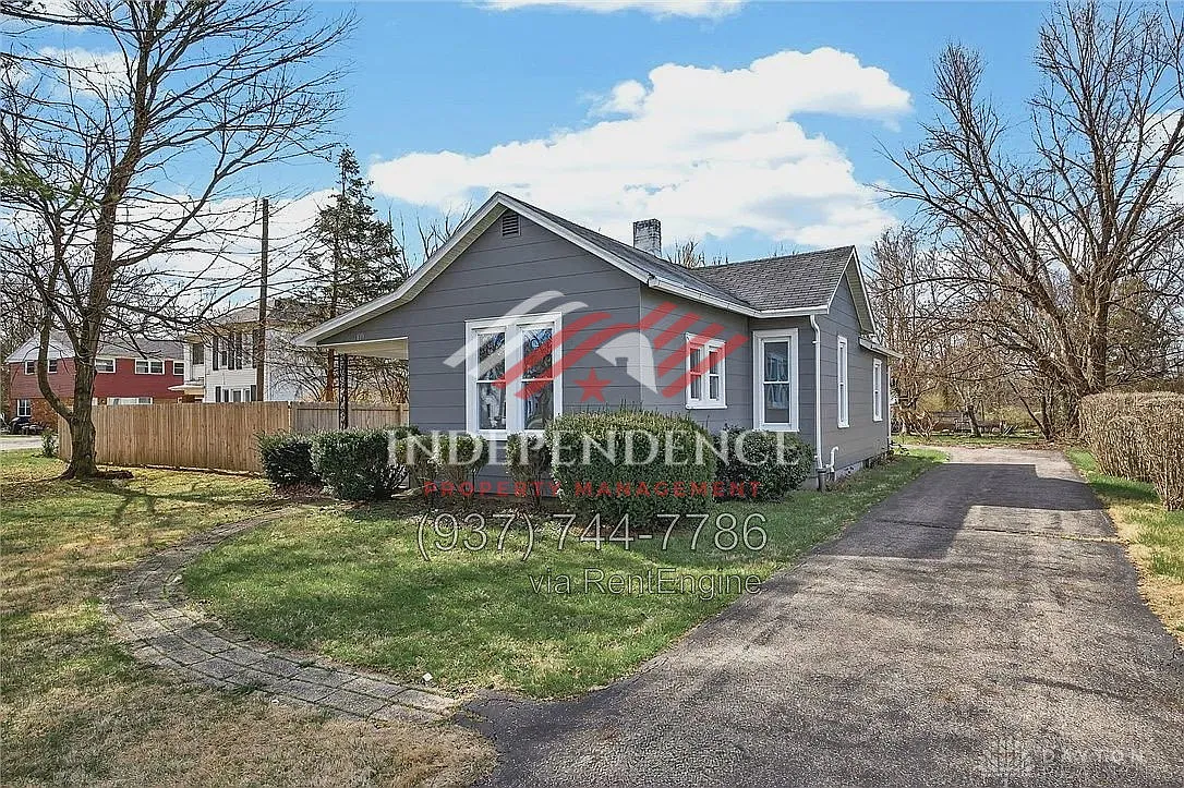 3 bed, 1.0 bath, 1192 sqft, $1,450 — Photo 3