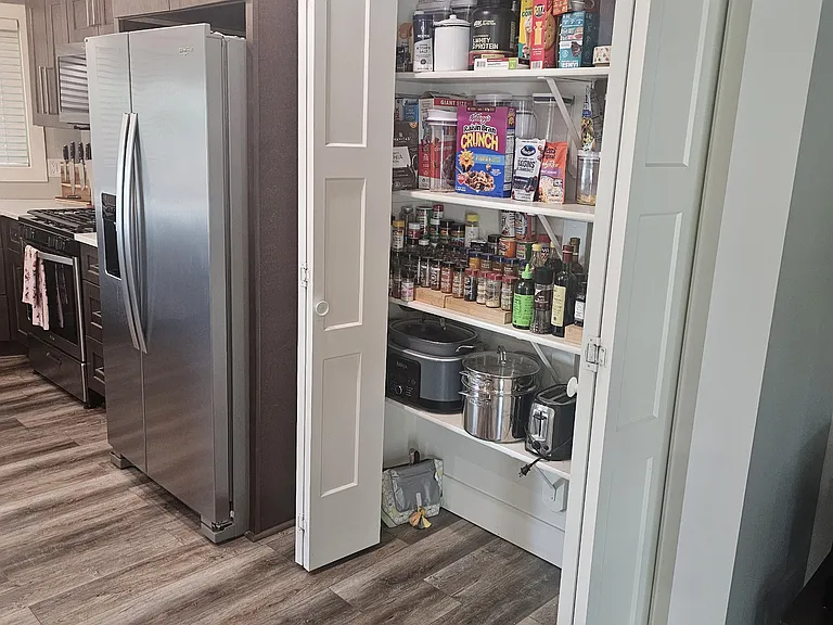14465 Krug Cir — Photo 16