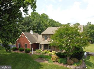 10 Hershey Dr, Pottstown, PA 19465