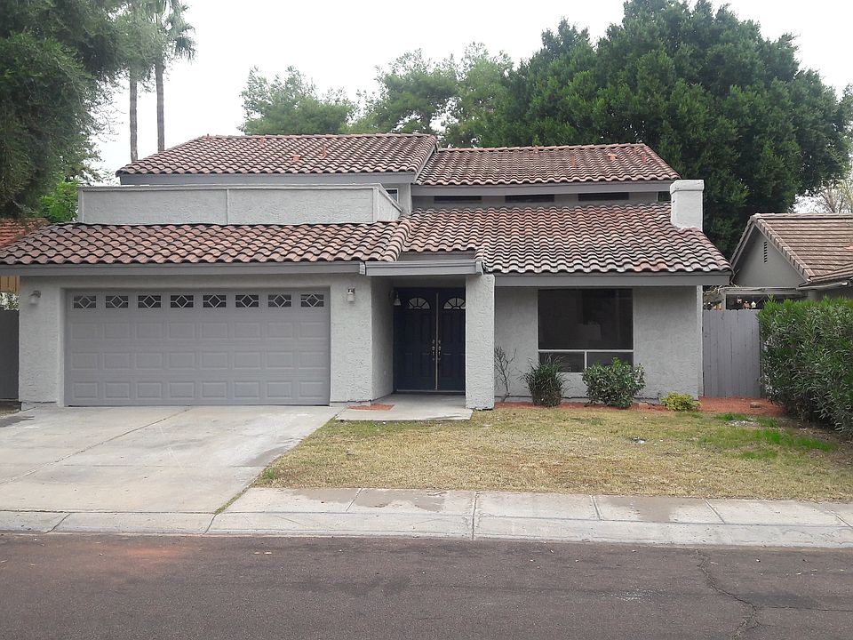 2nd image of 958 E Driftwood Dr