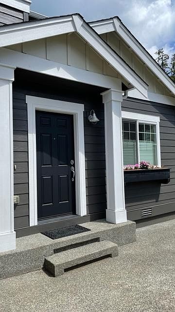 1st image of 11422 Pacific Ave