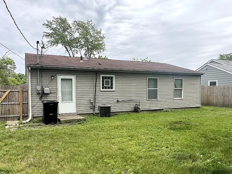 550 S Wayne St — Photo 14
