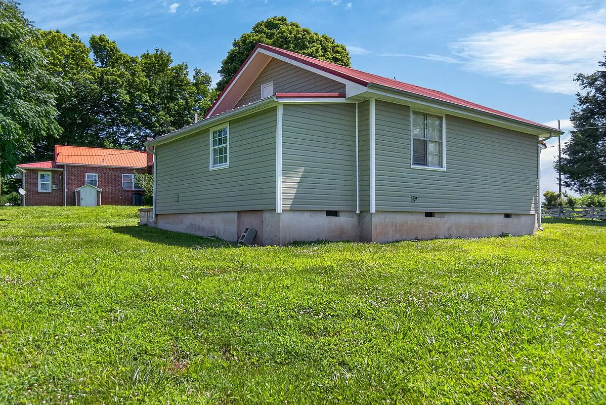 1 bed, 1.0 bath, 747 sqft, $750 — Photo 4
