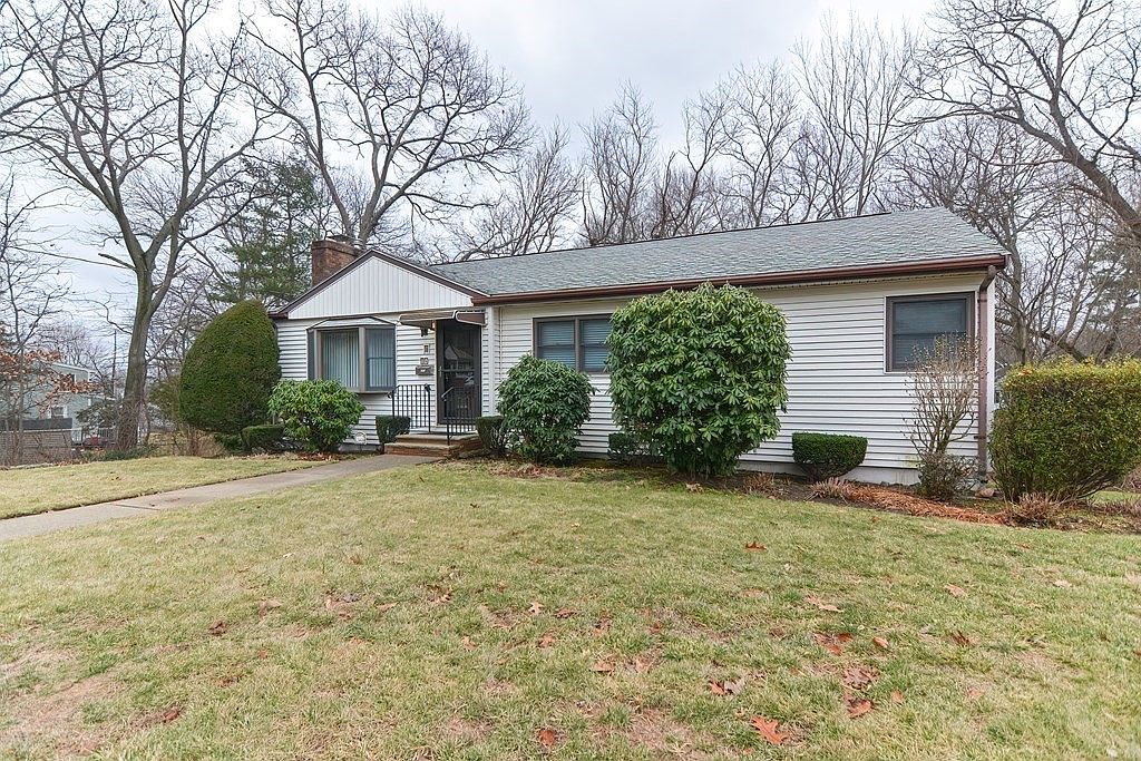 14 Martin Cir, Peabody, MA 01960 Zillow
