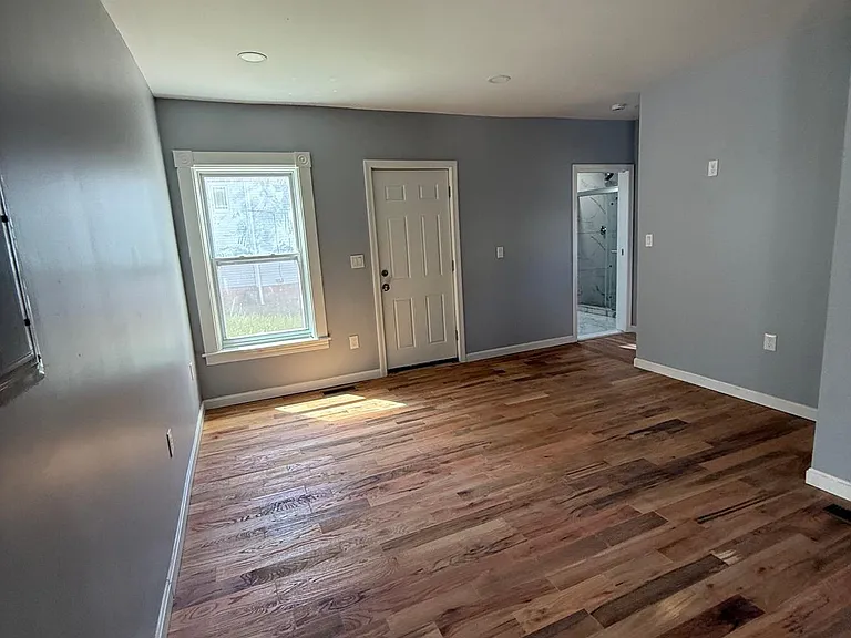 23 E Myrtle St #1 — Photo 7