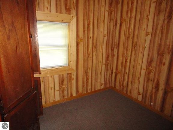5th image of 17944 Lake Dr