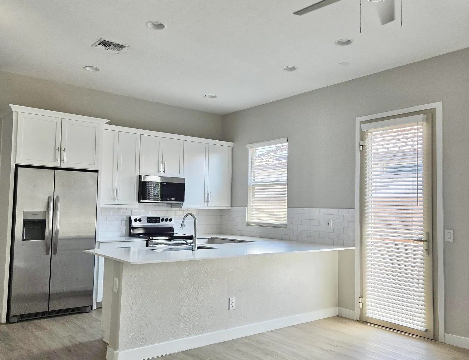1 bed, 1.0 bath, 668 sqft, $1,580 — Photo 1