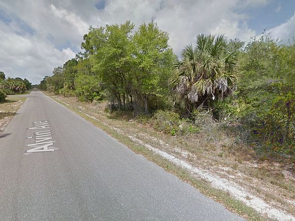 5th image of 17088 Alvin Ave