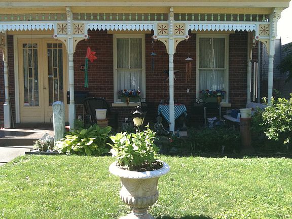 2nd image of 432 E Water St