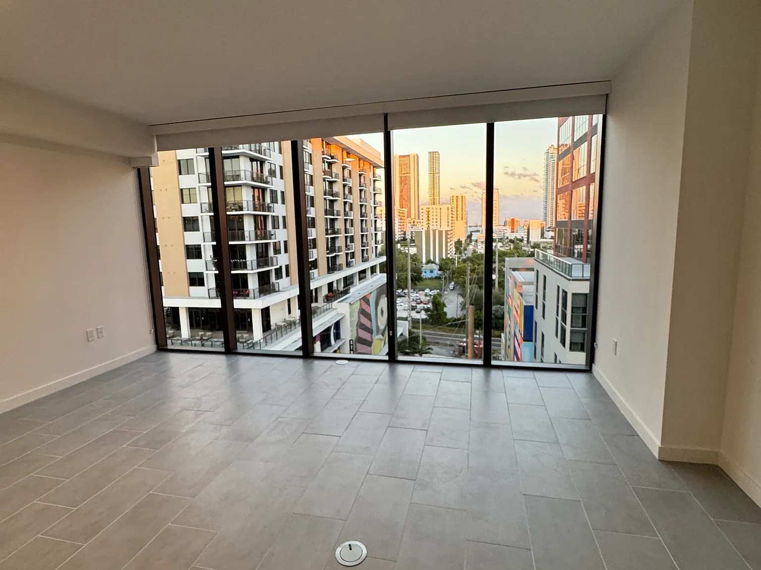 Studio, 550 sqft, $2,095 — Photo 1