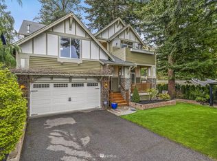 3208 NE 115th St, Seattle, WA 98125