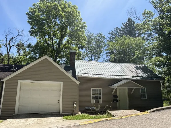 58 Mound St, Athens, OH 45701