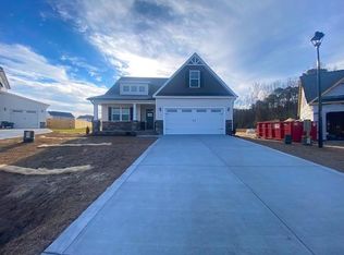 108 Villa Grey Ct, Pikeville, NC 27863