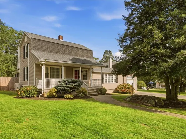 21 King Rd, Tiverton, RI 02878
