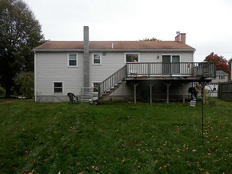 2nd image of 62 Jeanne St