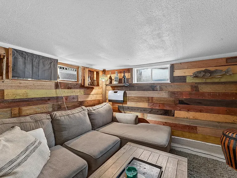 815 Oak St — Photo 19