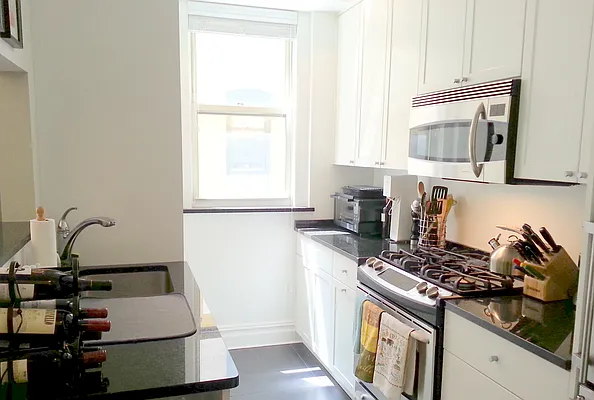 Rented by Meisel Real Estate | media 18