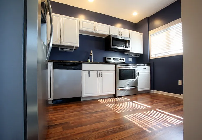 114 Cornhill Pl — Photo 2