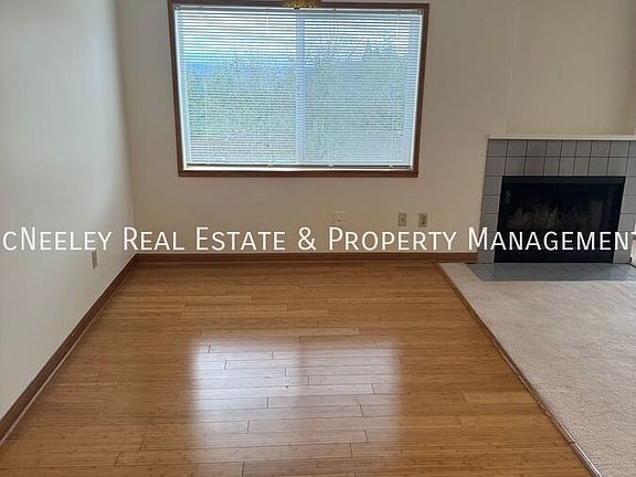 3rd image of 3433 McNary Pkwy #705