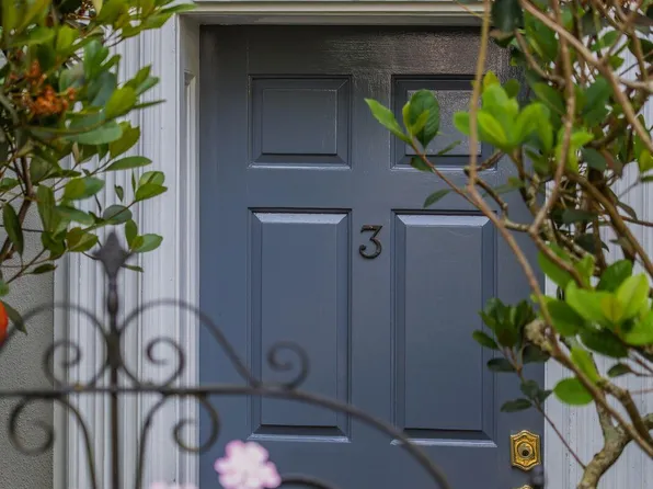 3 Lamboll St, Charleston, SC 29401