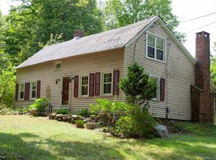211 Simsbury Rd, West Granby, CT 06090