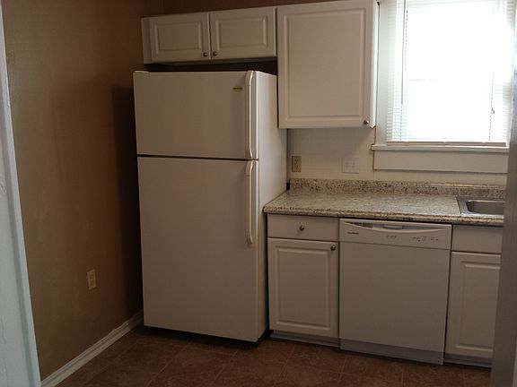 5th image of 419 Keystone Dr