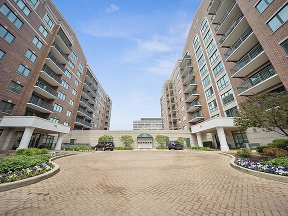 2nd image of 770 Pearson St APT 802