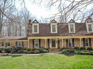 9701 Ferol Dr, Vienna, VA 22182