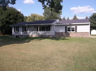 2260 Dean Lake Ave NE, Grand Rapids, MI 49505