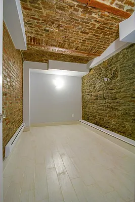 Rented by Centennial Properties NY | media 48