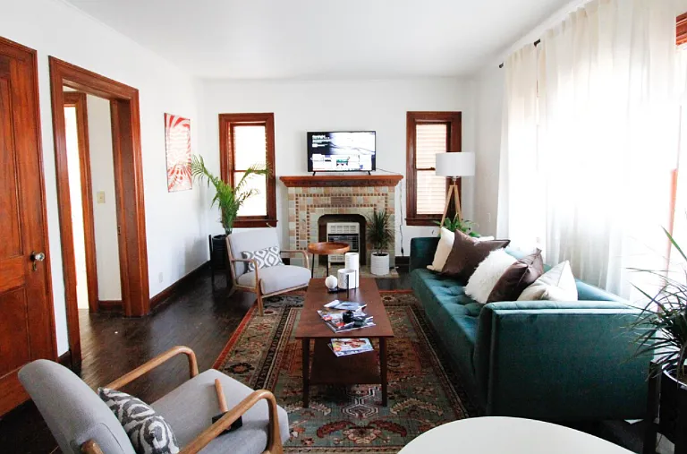 400 NW 27th St #8 — Photo 4