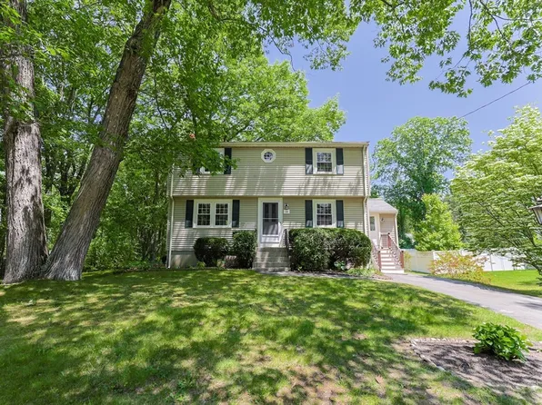 14 Shady Oak Ln, Natick, MA 01760