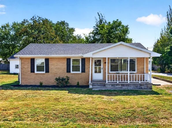 621 Vass Ln, Hopkinsville, KY 42240