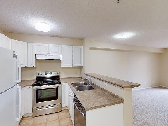 2nd image of 8 Bridlecrest Dr SW #2304