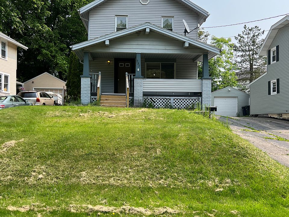 1st image of 357 E Park Blvd