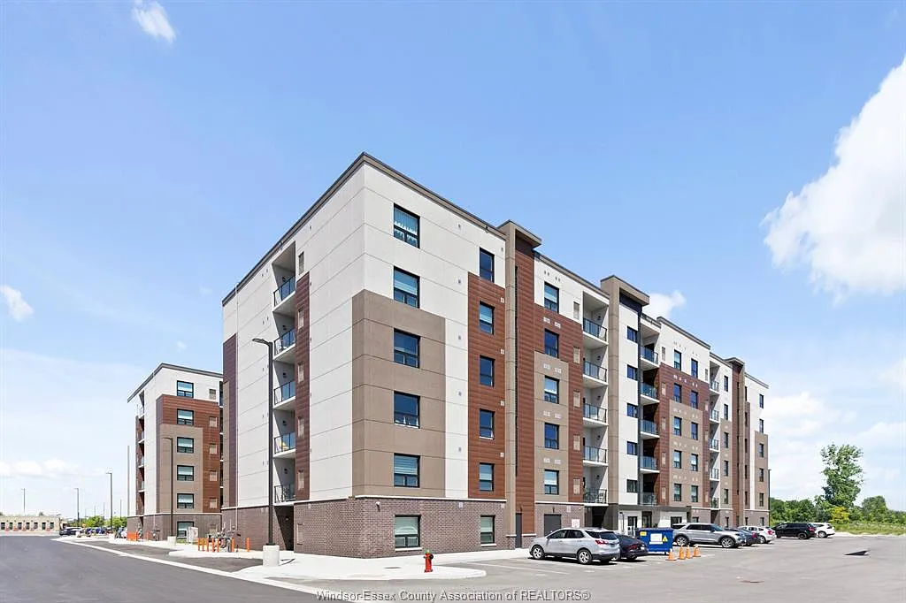 2 bed, 2.0 bath, 1185 sqft, $2,250 — Photo 3