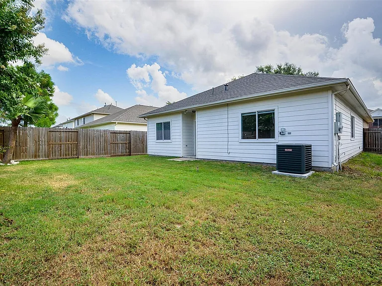 6627 Stonecross Creek Ln — Photo 30
