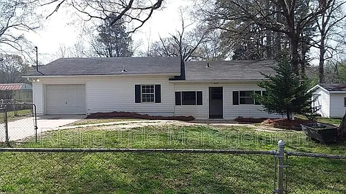 3295 Young Ave Photo 1