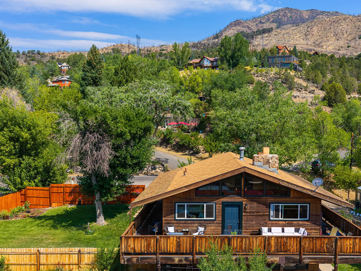 431 E Sopris Dr — Photo 2