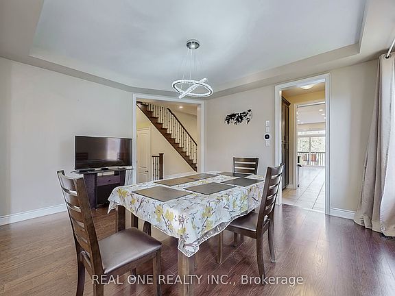 4th image of 1815 Fairport Rd #6