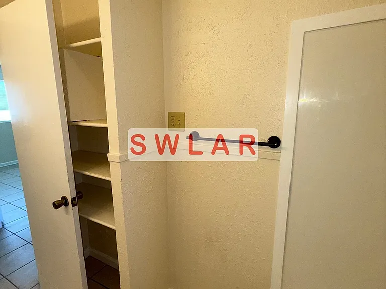 4228 Worthy Dr — Photo 10