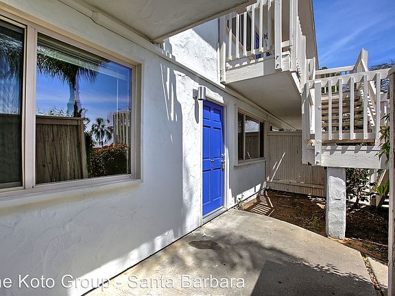 4th image of 535 E Arrellaga St APT 11