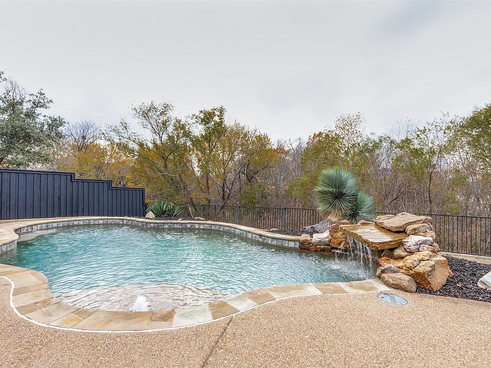 1st image of 2849 Laurel Oak Dr
