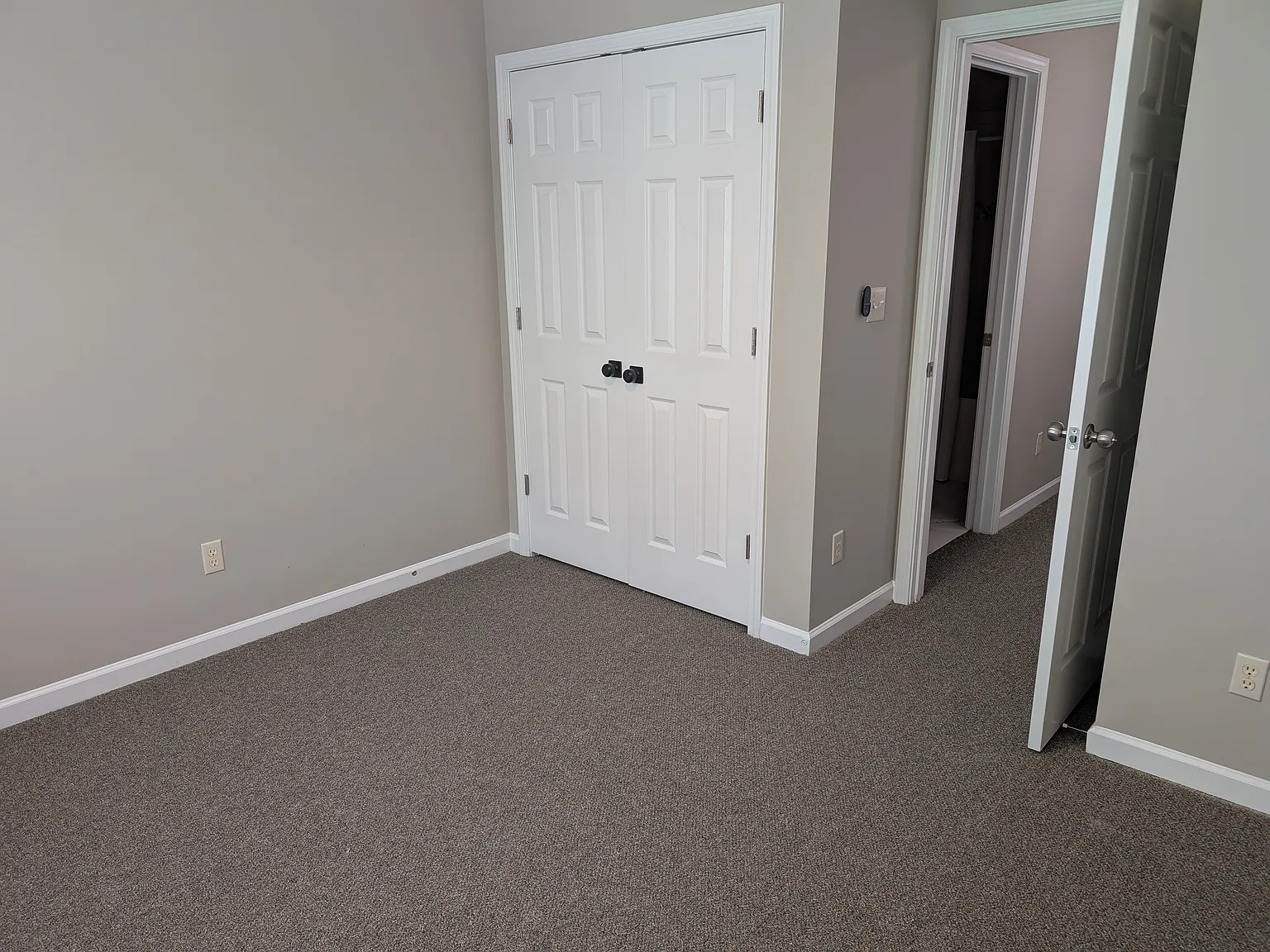 7497 Pilot Cove Ct — Photo 3