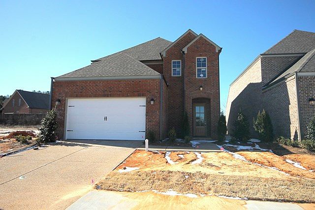 1st image of 144 Glen Alden Cir