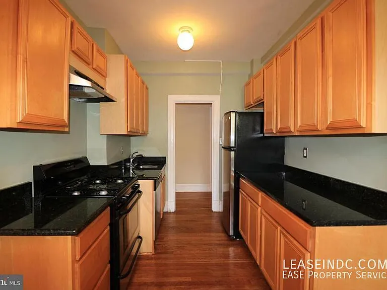 5402 Connecticut Ave NW #401 — Photo 10