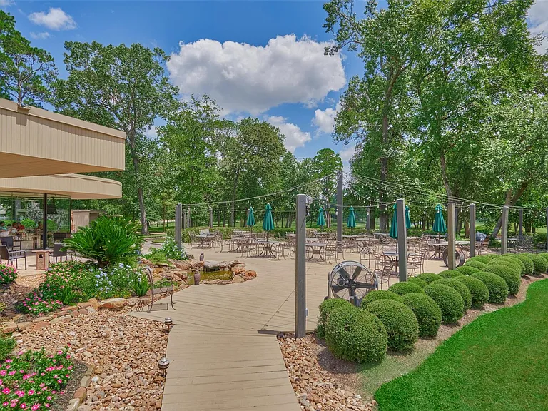 13511 Summer Hill Dr — Photo 31